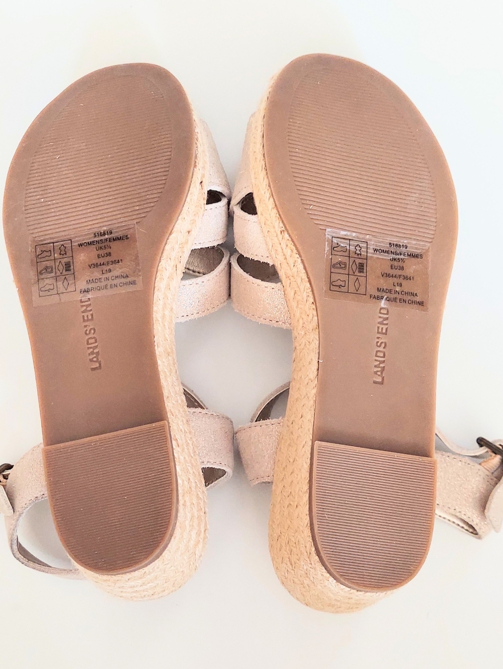 Lands' End Metalic Gold Wedge Sandals Size 7.5 B - Picture 7 of 9